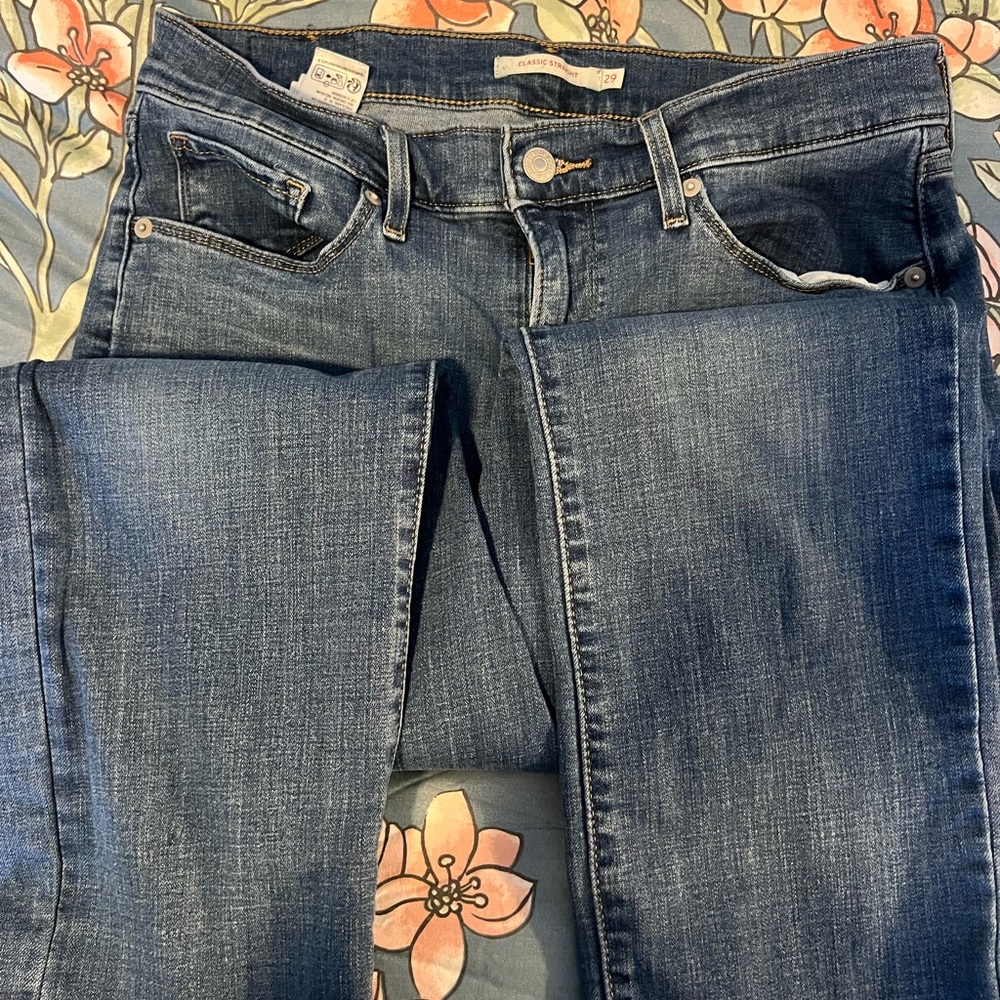 Levi's Blue Straight Leg Jeans with Classic Wash